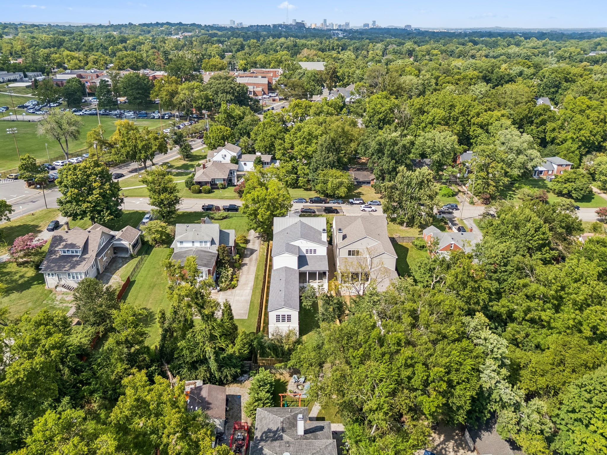 1133 Maplehurst Ln
