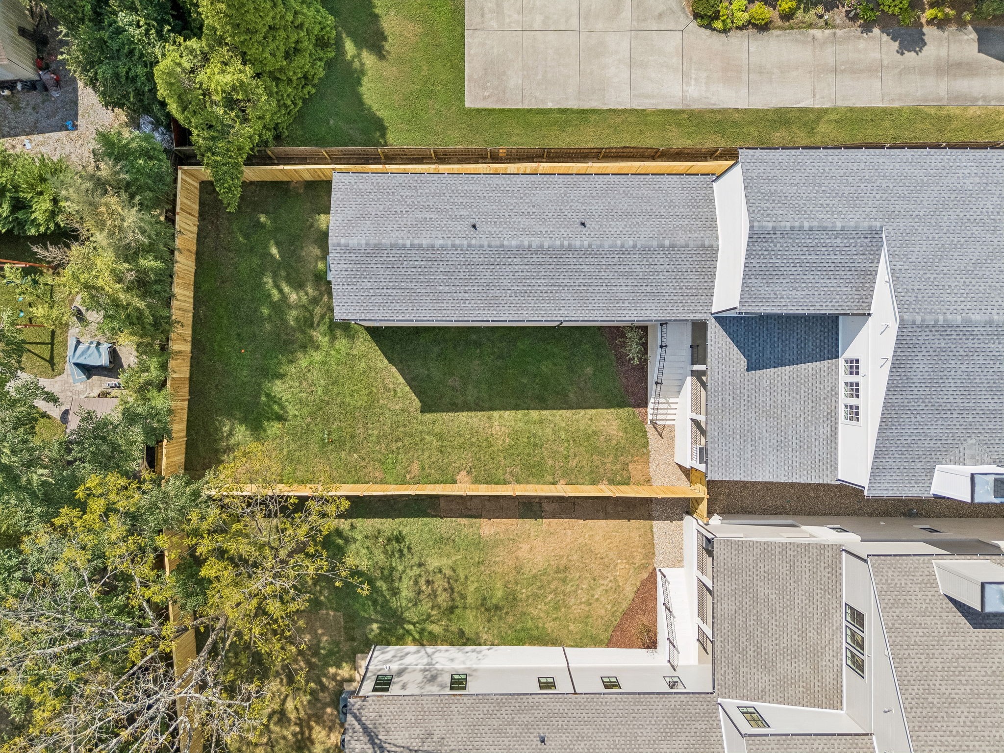 1133 Maplehurst Ln