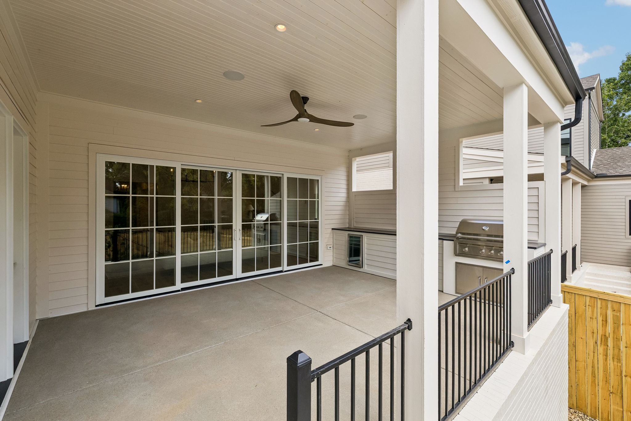 1133 Maplehurst Ln