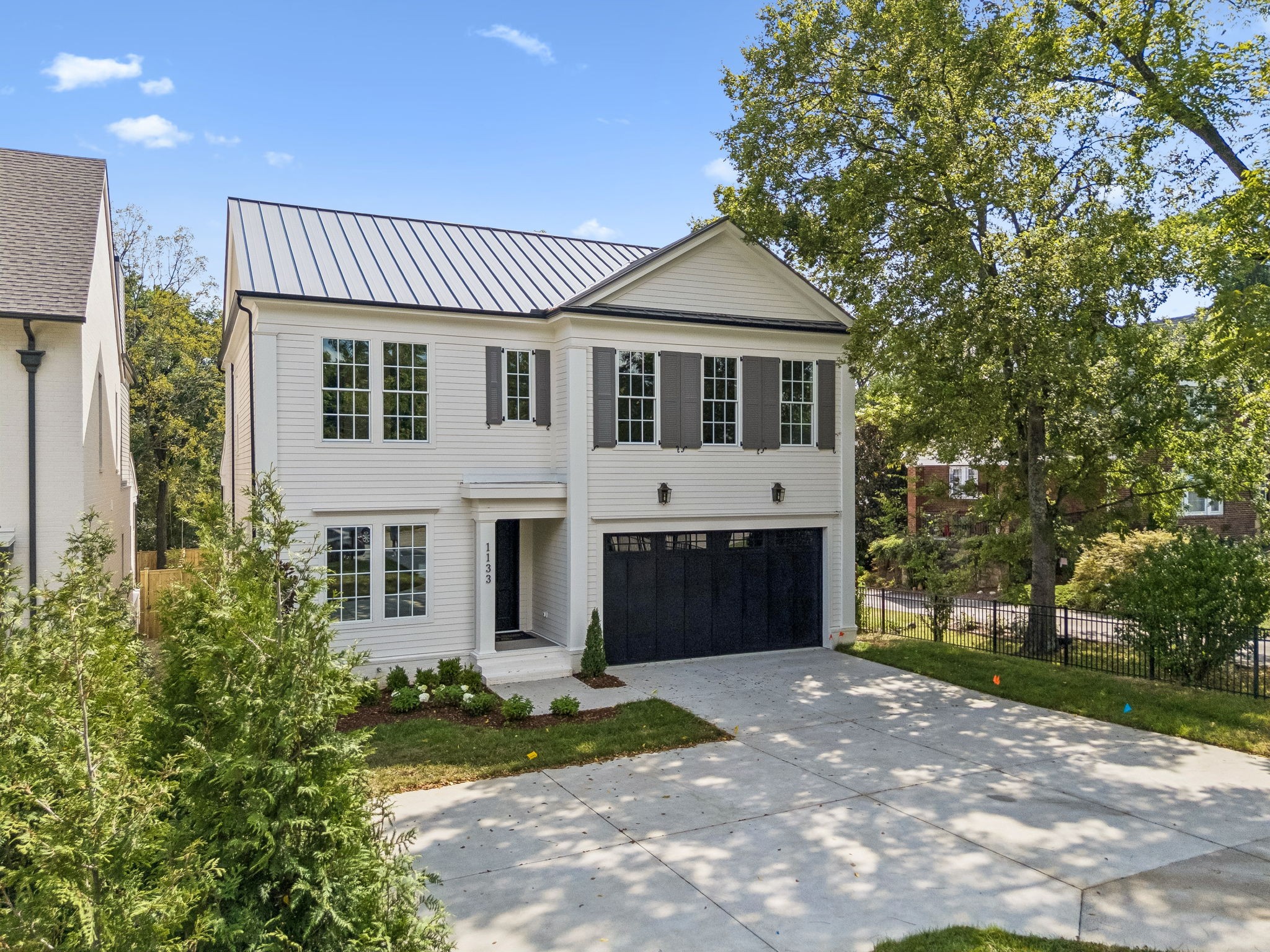 1133 Maplehurst Ln