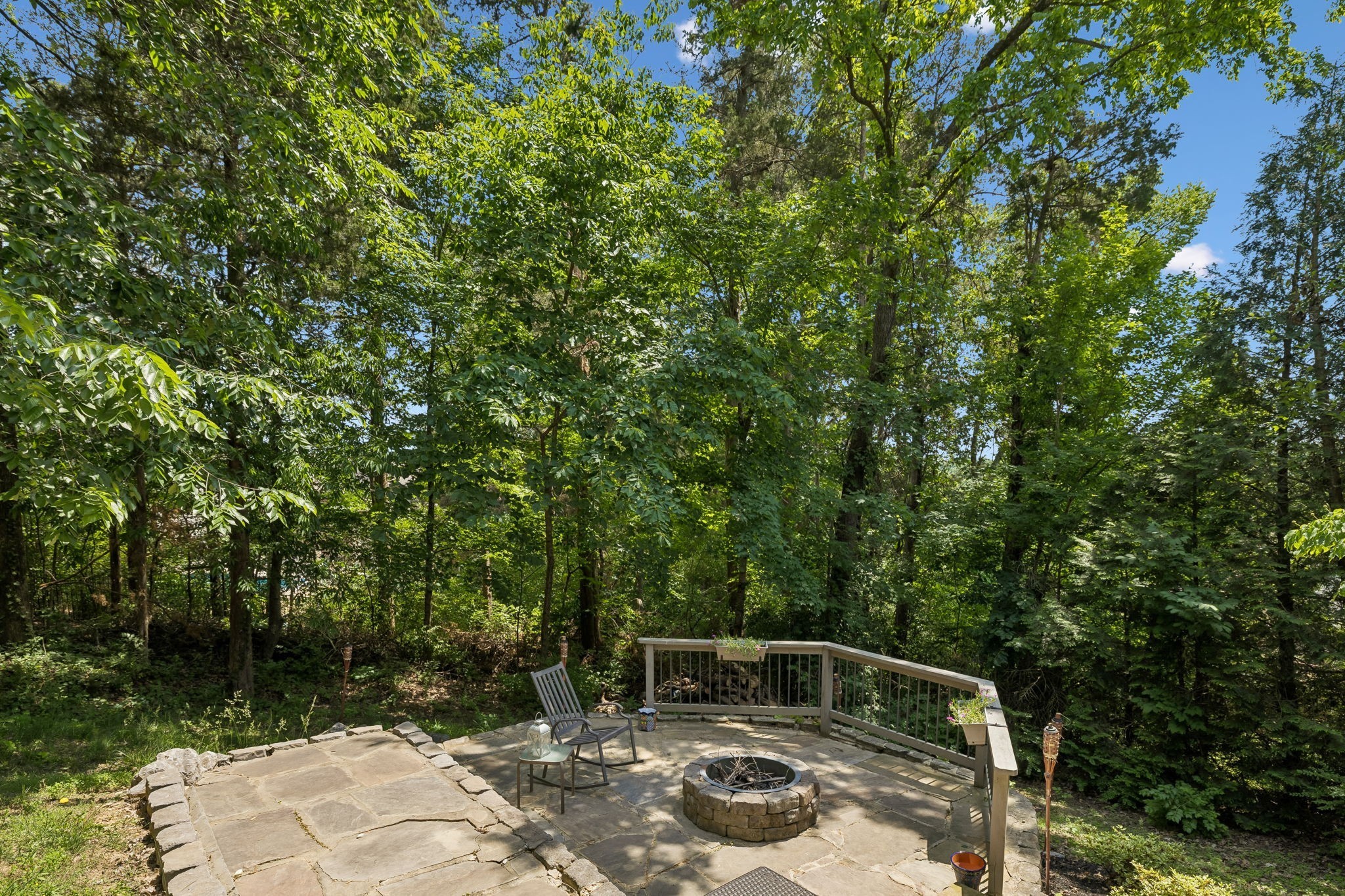 940 Century Oak Dr