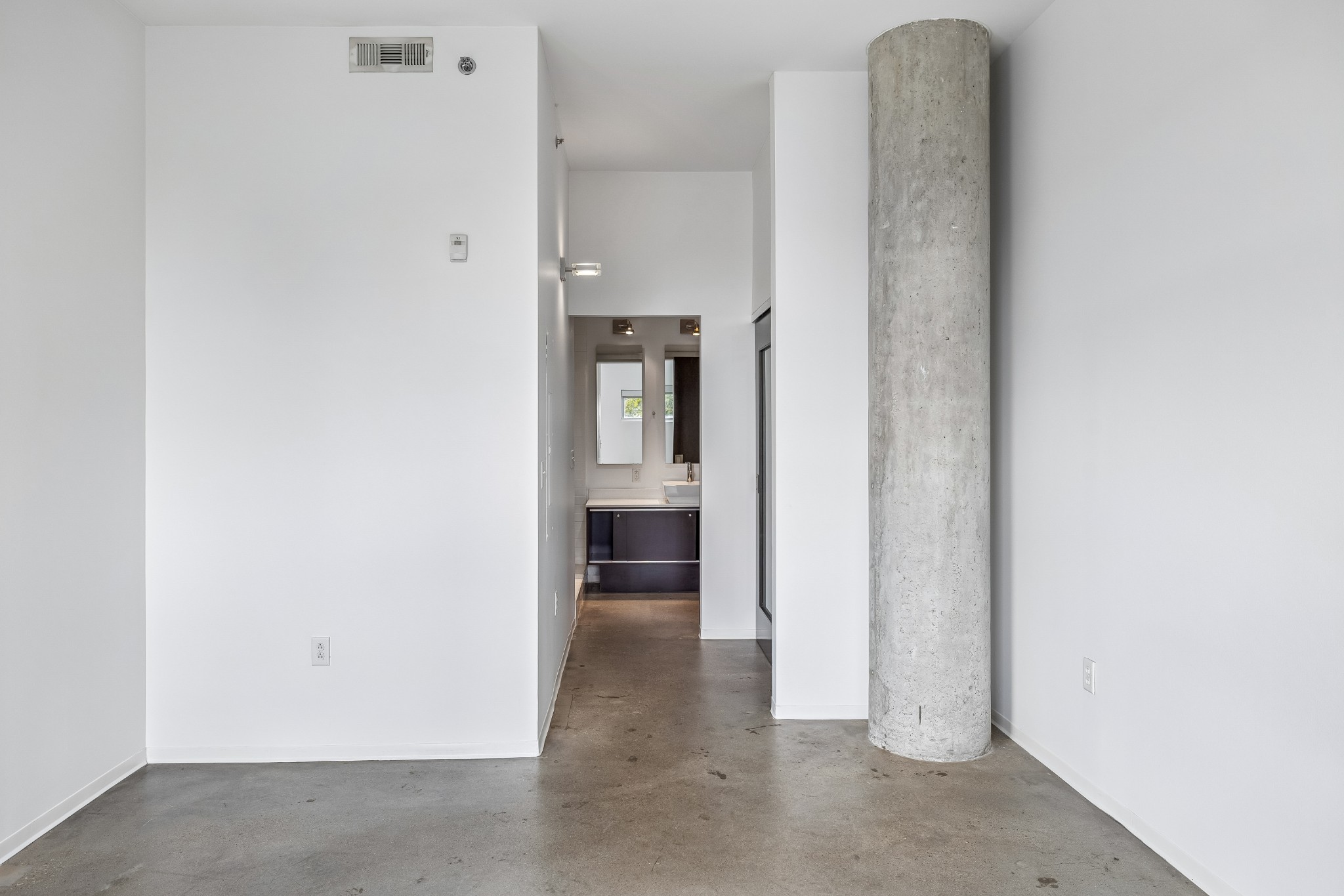 2115 Yeaman Pl Unit: 216