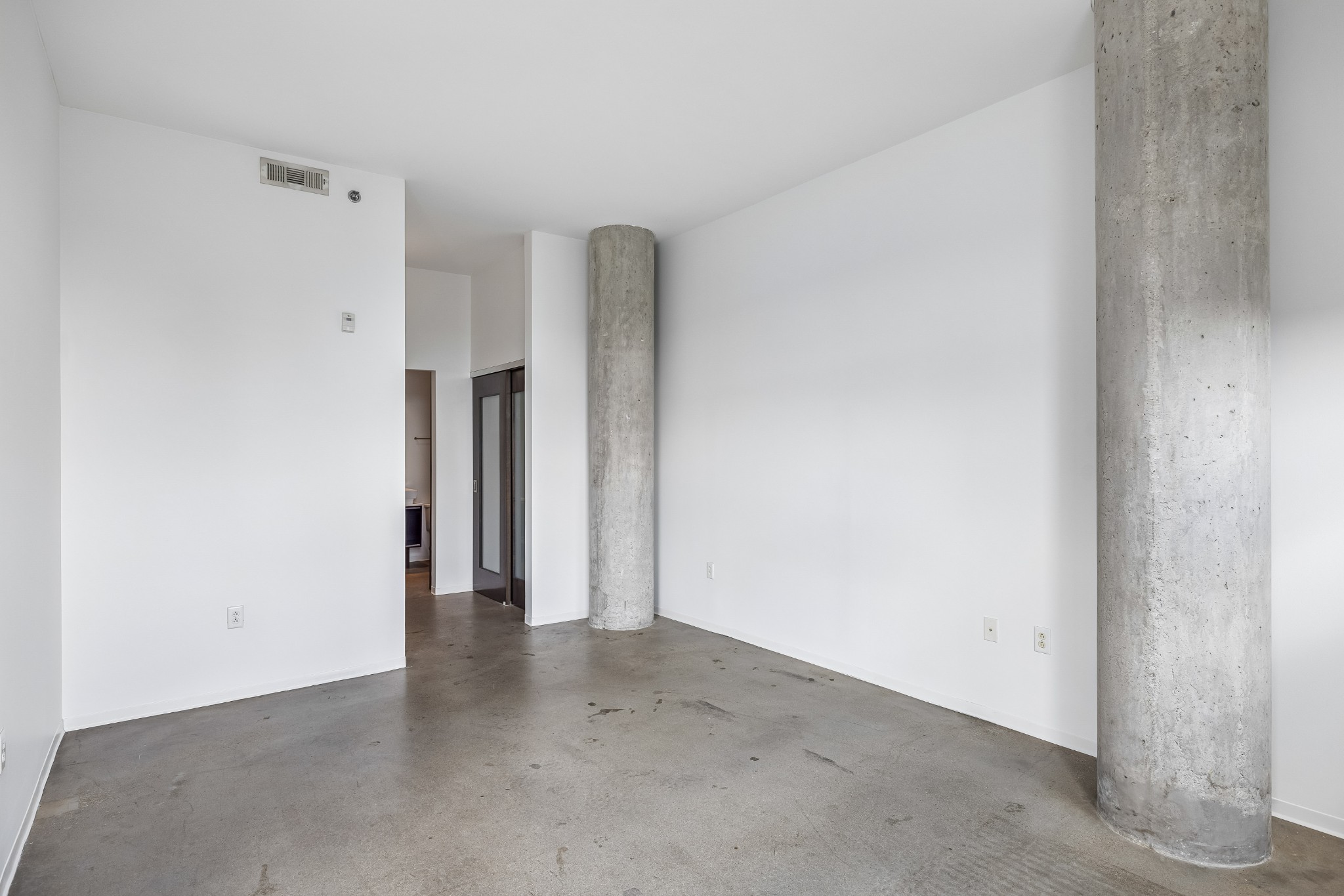 2115 Yeaman Pl Unit: 216
