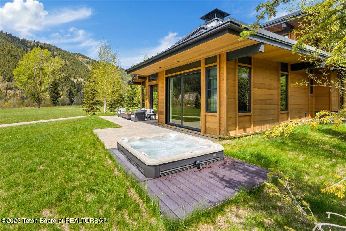 14385 S CADDIS COURT