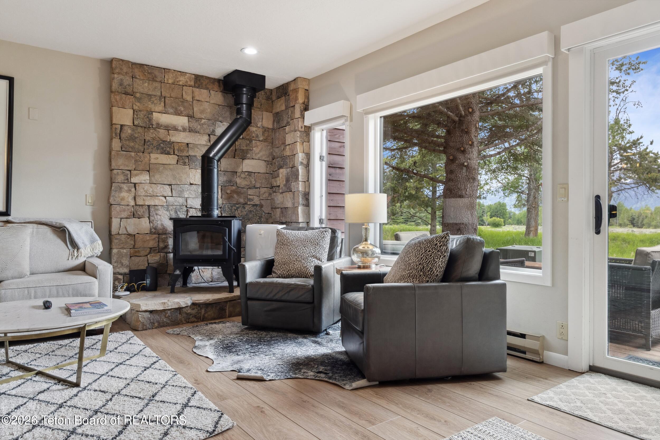 330 E SAGEBRUSH Drive 12-5-E