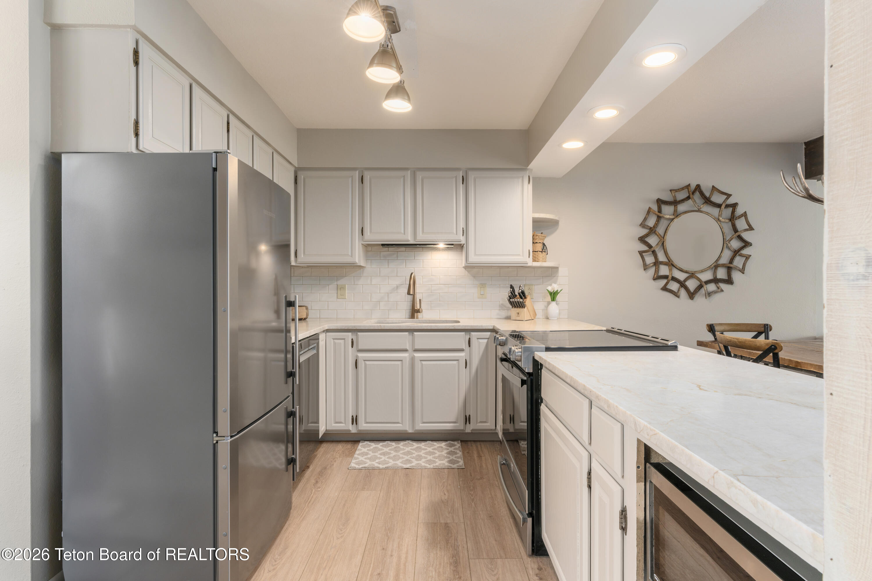 330 E SAGEBRUSH Drive 12-5-E
