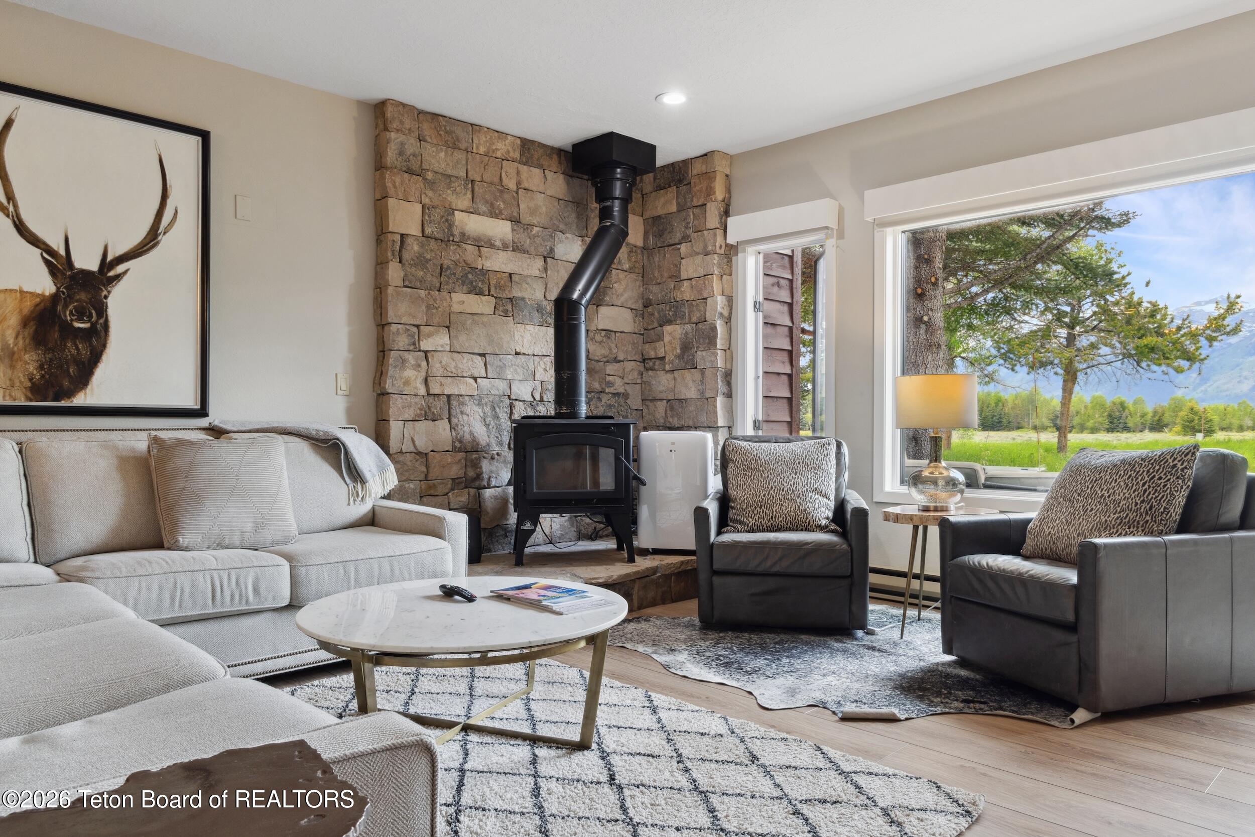 330 E SAGEBRUSH Drive 12-5-E