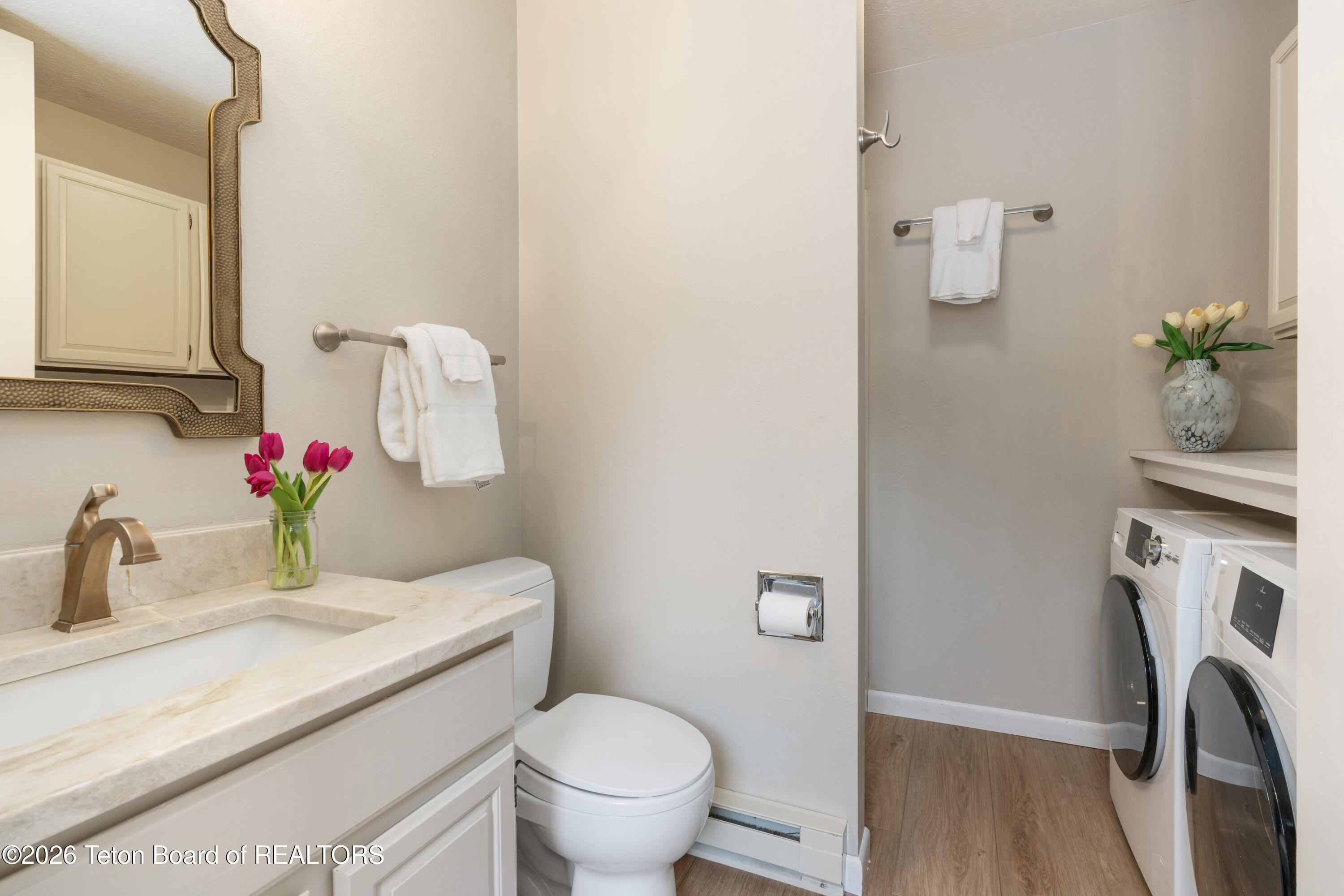 330 E SAGEBRUSH Drive 12-5-E