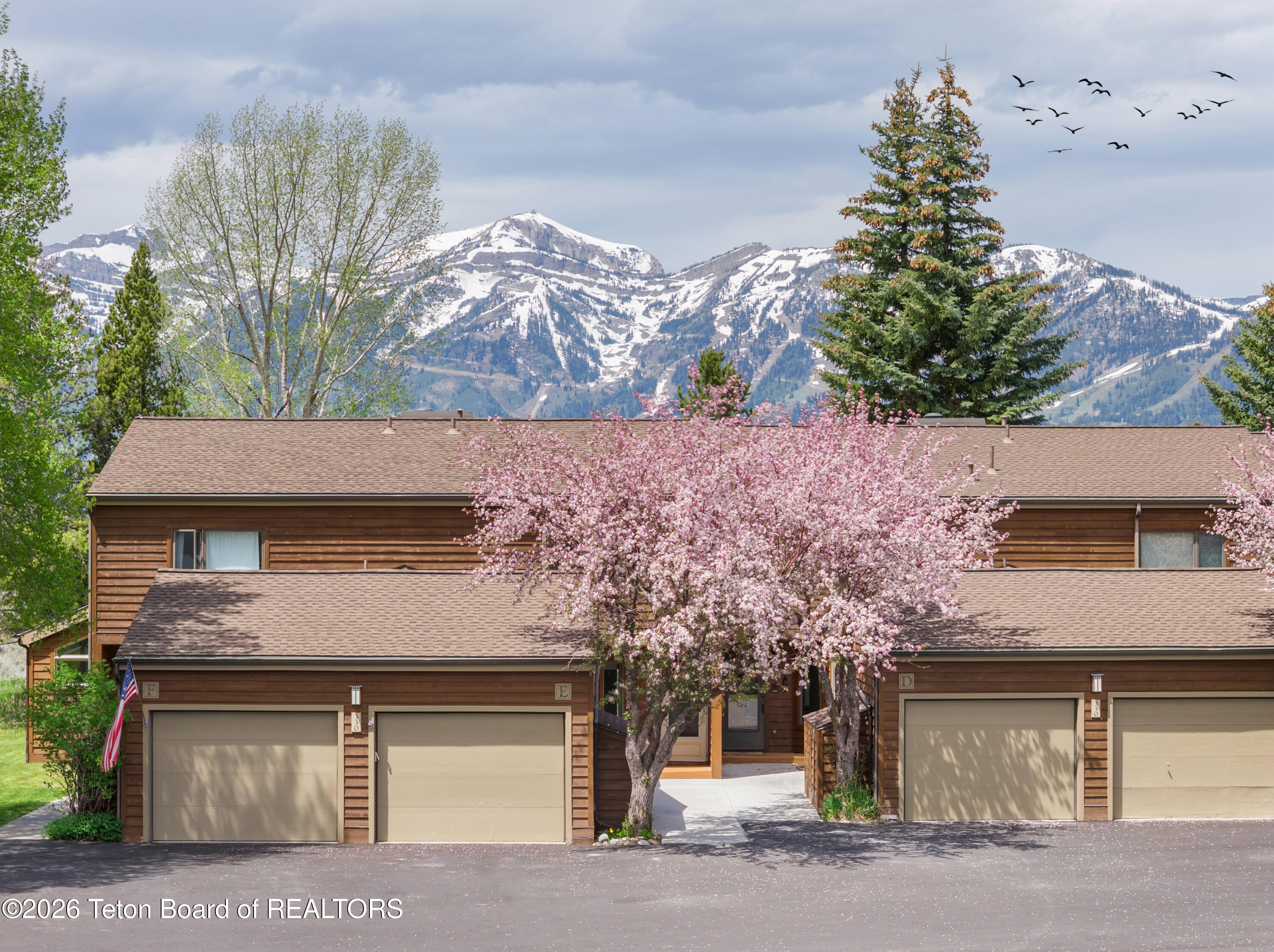 330 E SAGEBRUSH Drive 12-5-E