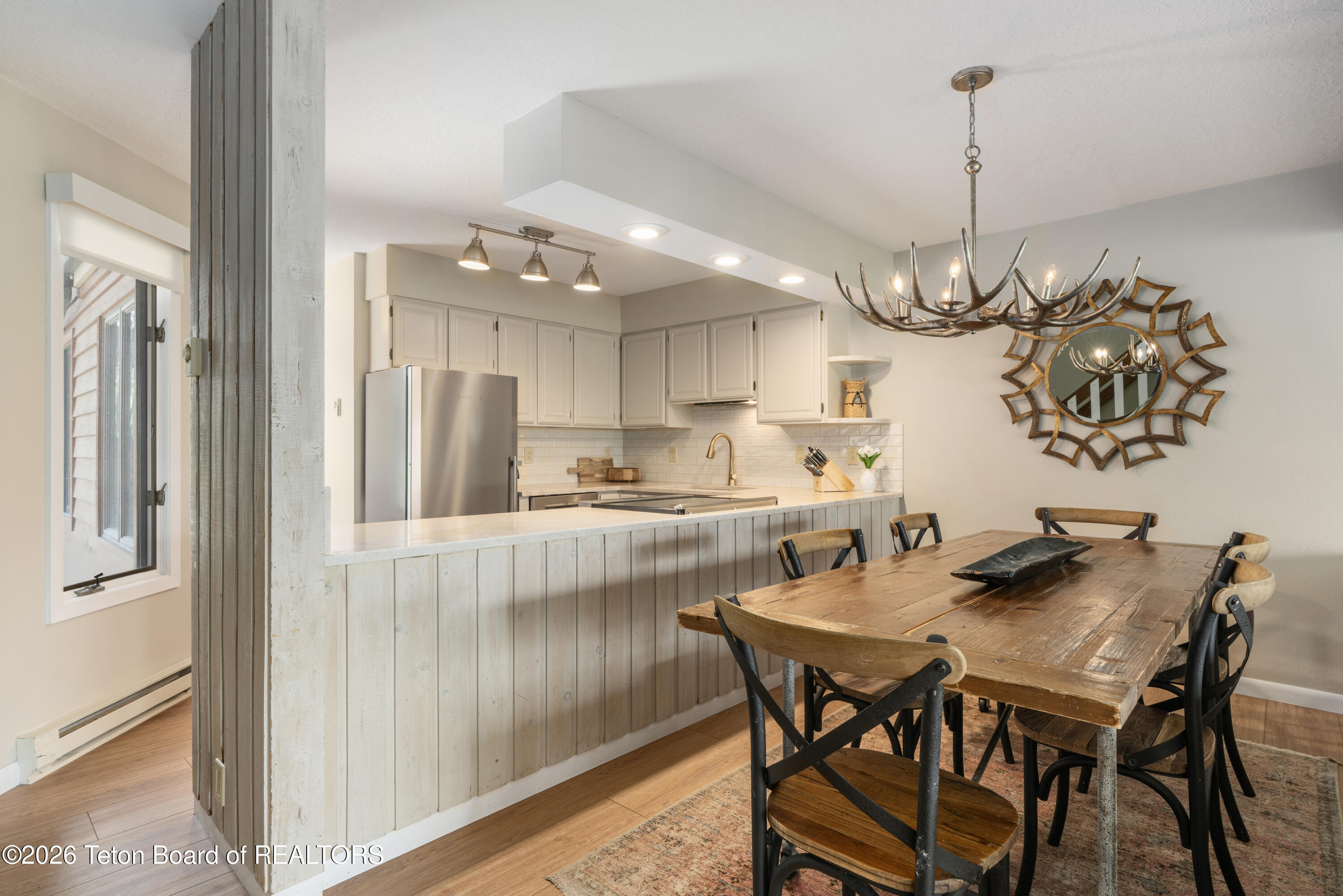 330 E SAGEBRUSH Drive 12-5-E
