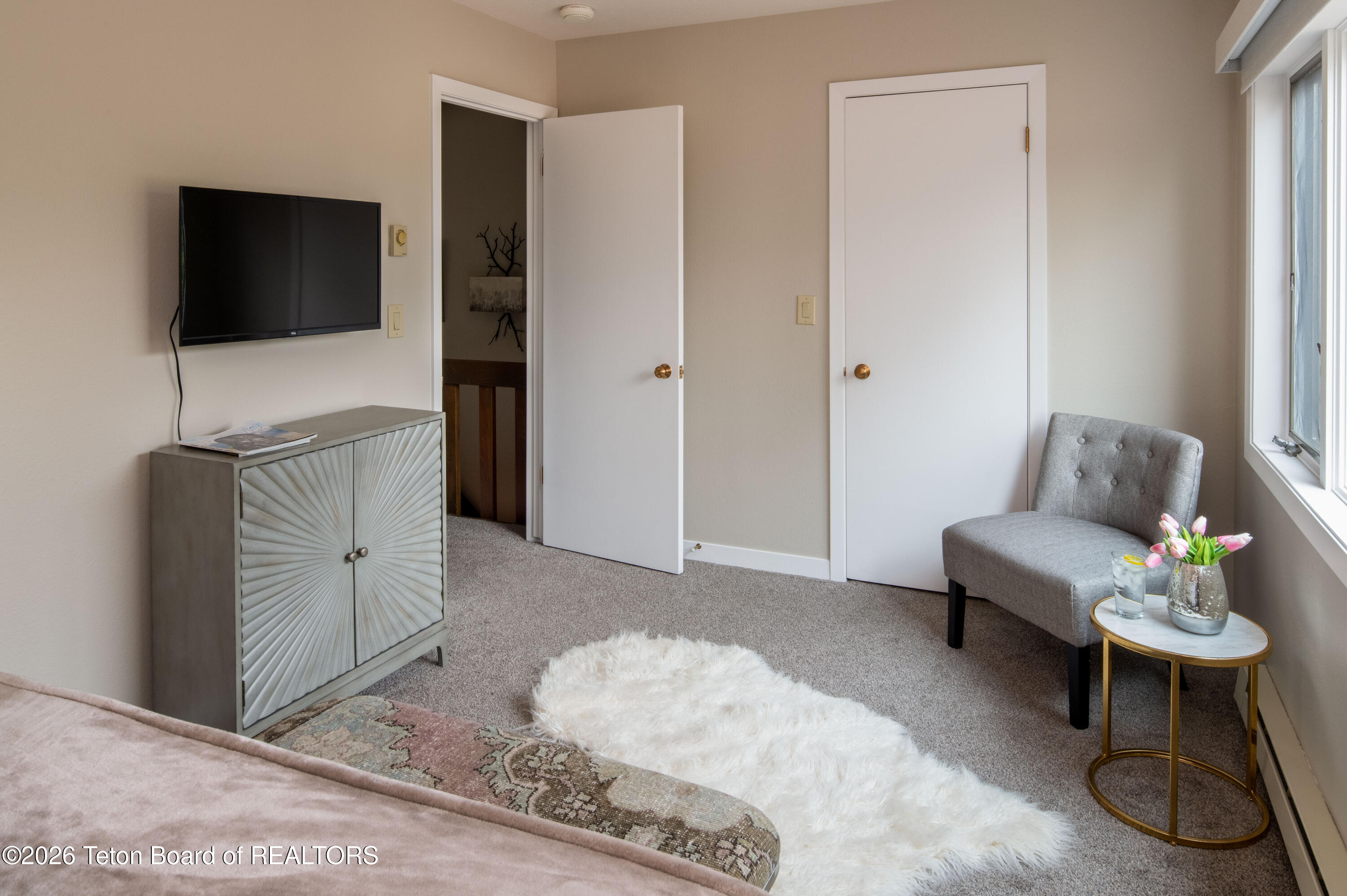 330 E SAGEBRUSH Drive 12-5-E