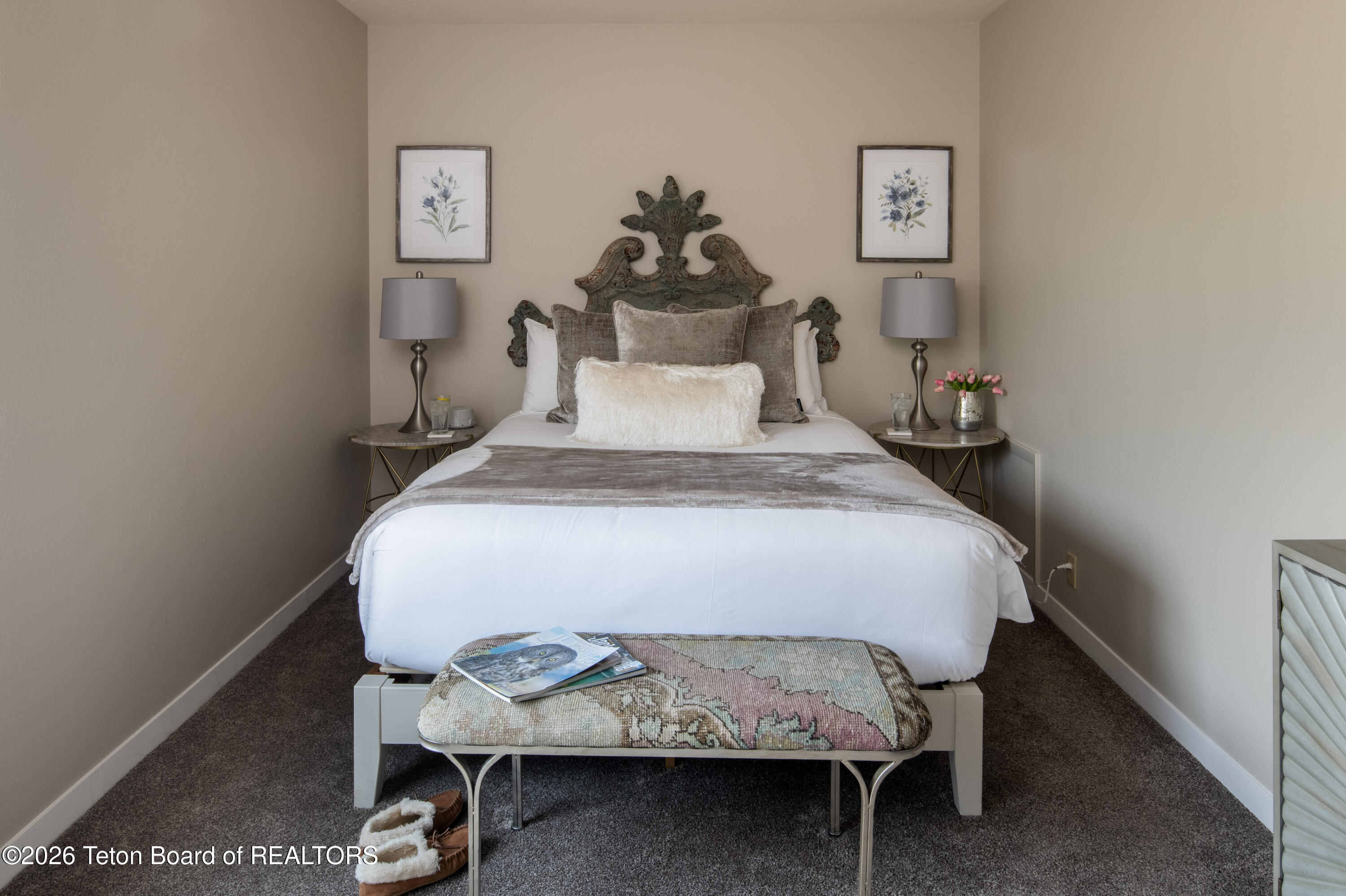 330 E SAGEBRUSH Drive 12-5-E