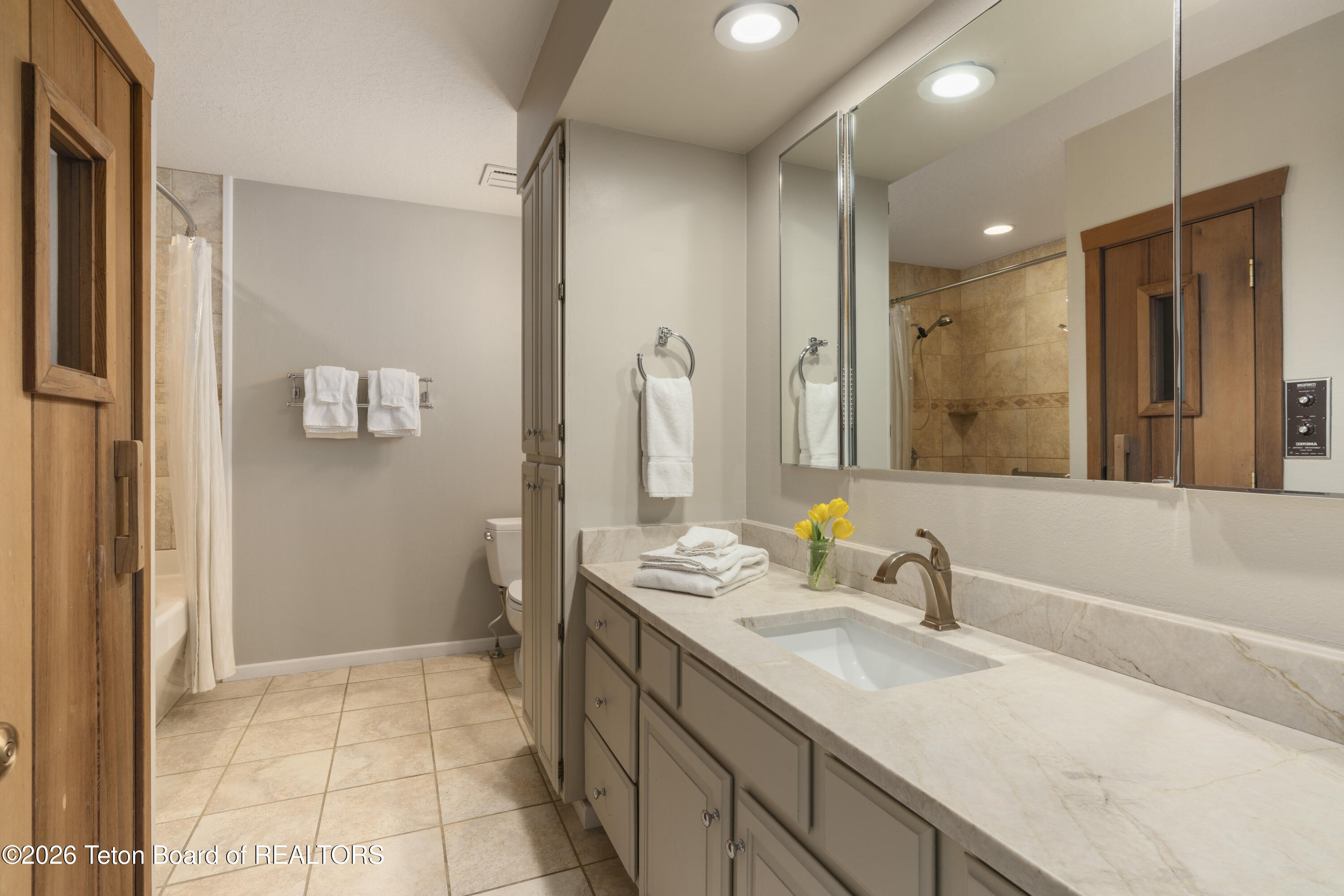 330 E SAGEBRUSH Drive 12-5-E
