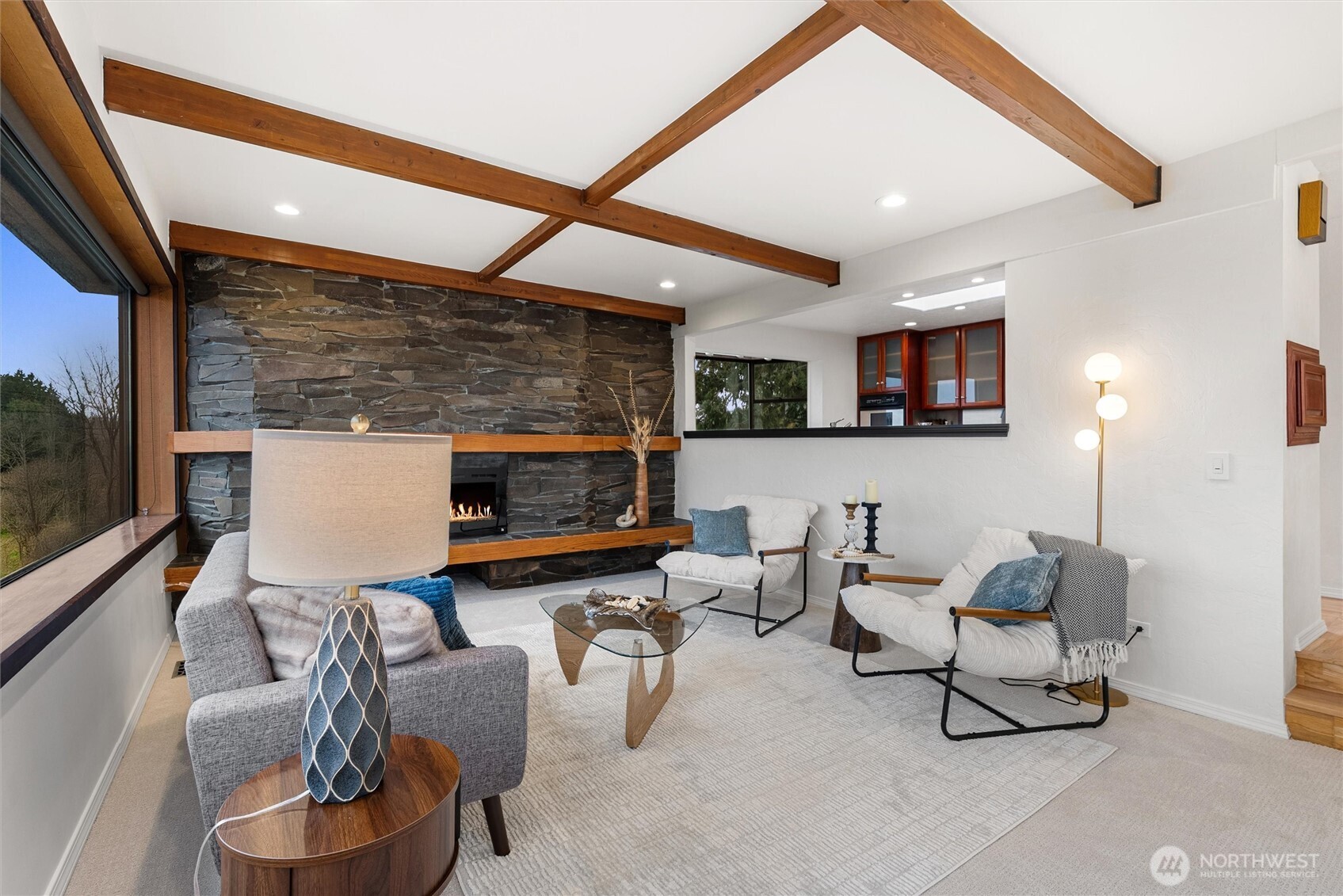 1627 California Avenue SW Unit: 4