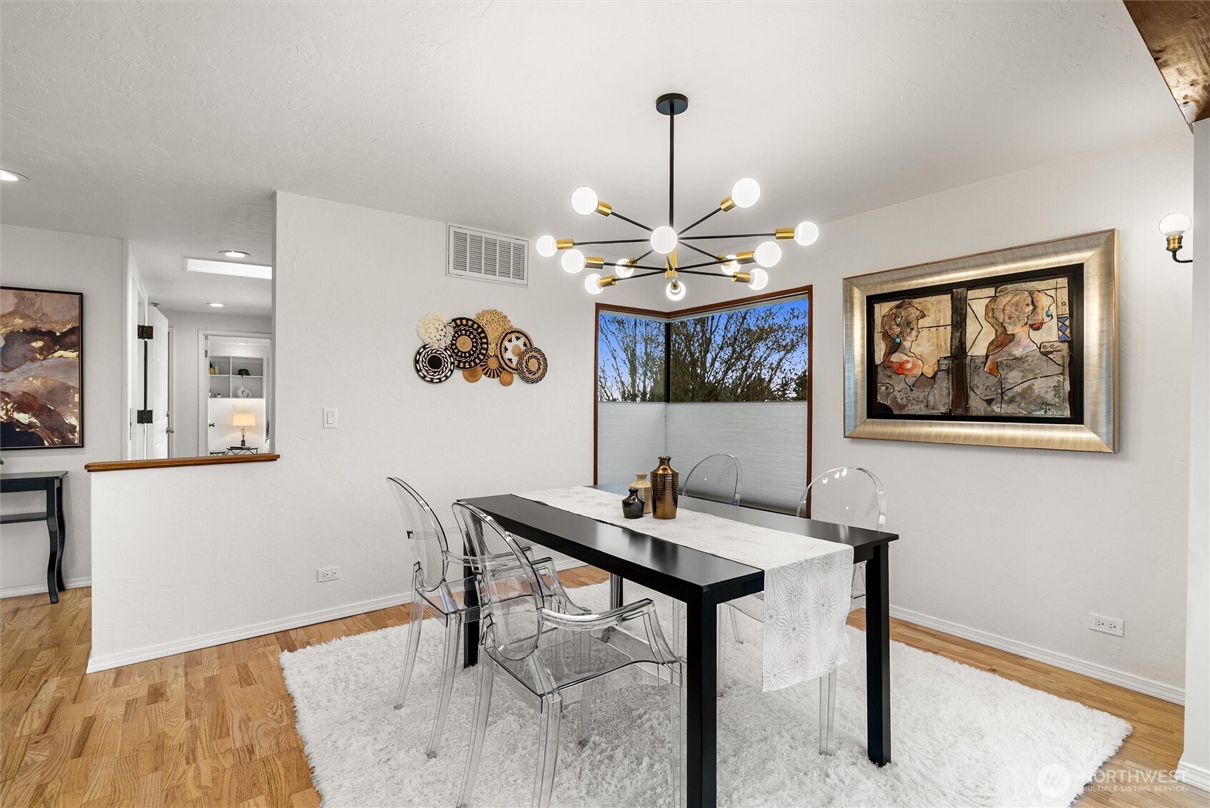 1627 California Avenue SW Unit: 4