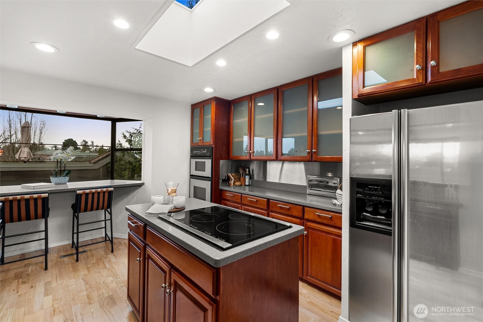 1627 California Avenue SW Unit: 4