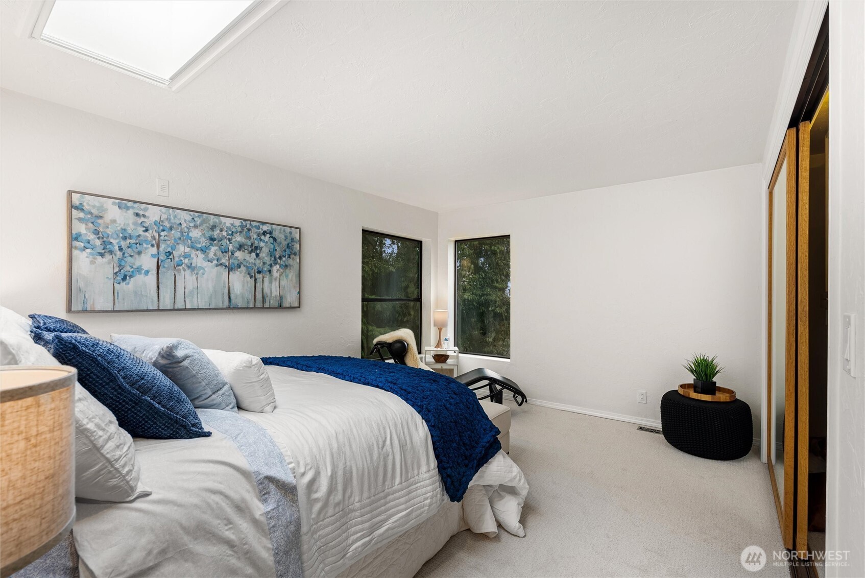 1627 California Avenue SW Unit: 4