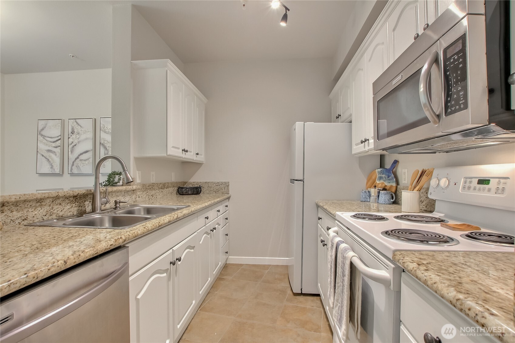 801 N N Rainier Avenue Unit: B309