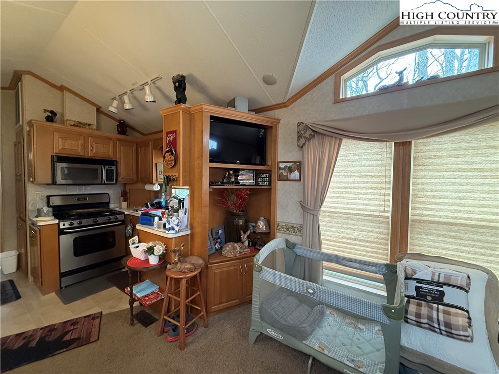 147 Laurelwood Lane
