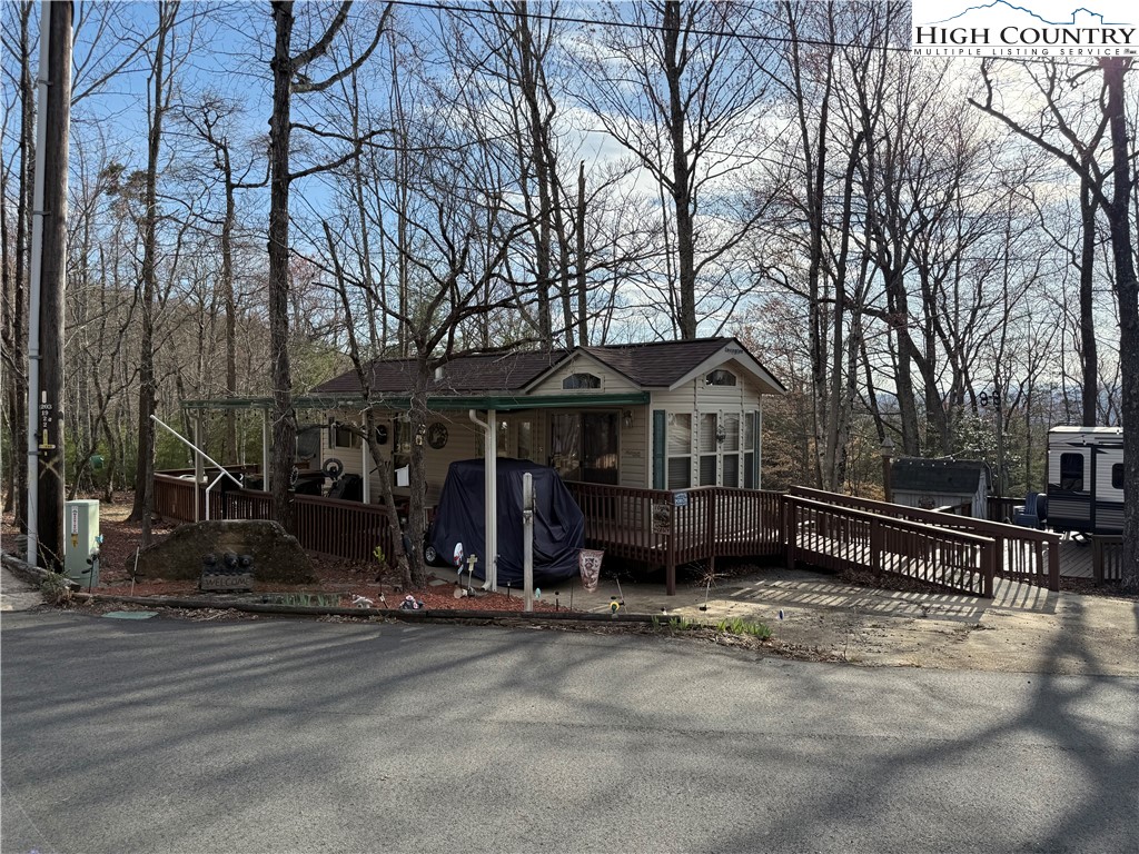 147 Laurelwood Lane