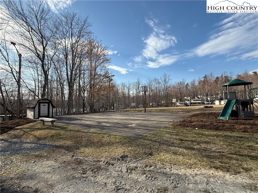 147 Laurelwood Lane
