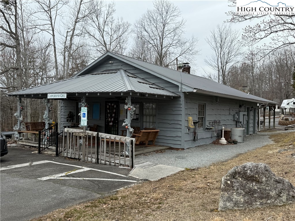 147 Laurelwood Lane