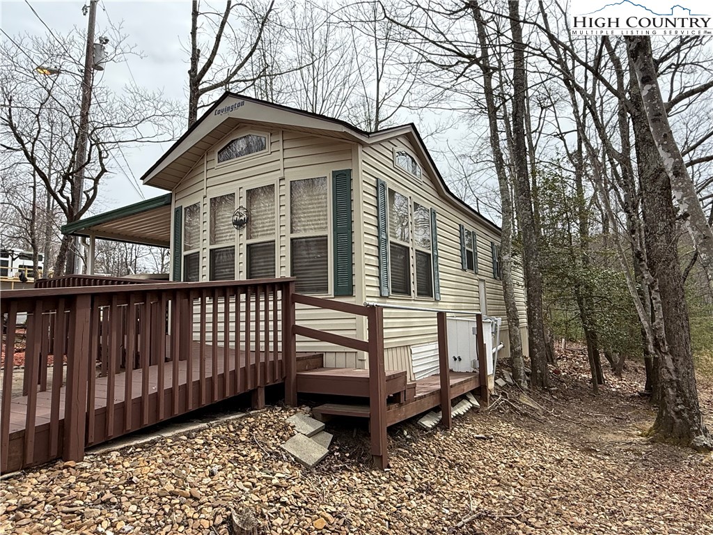 147 Laurelwood Lane