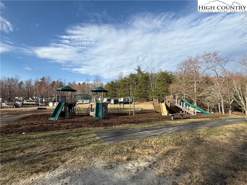 147 Laurelwood Lane
