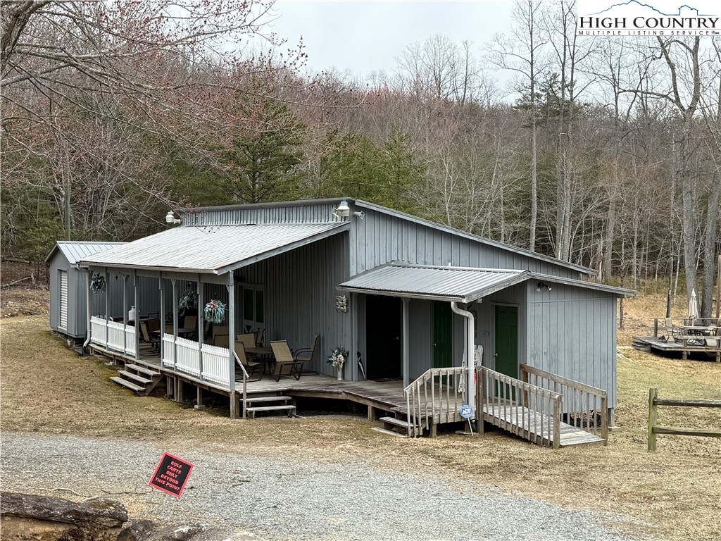 147 Laurelwood Lane