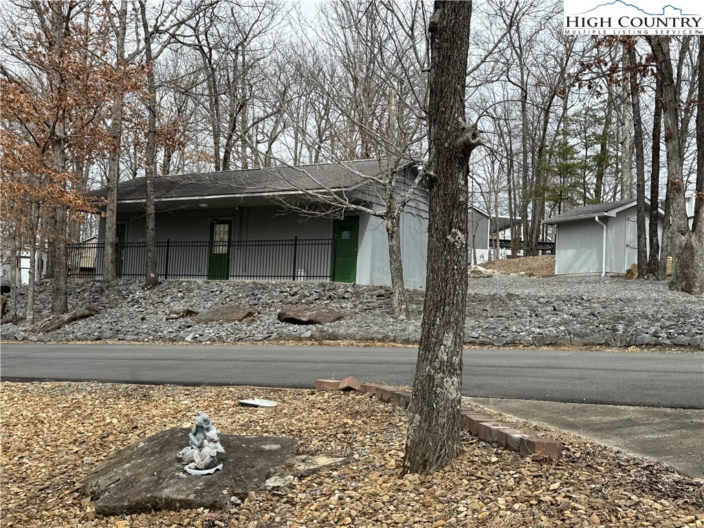 147 Laurelwood Lane