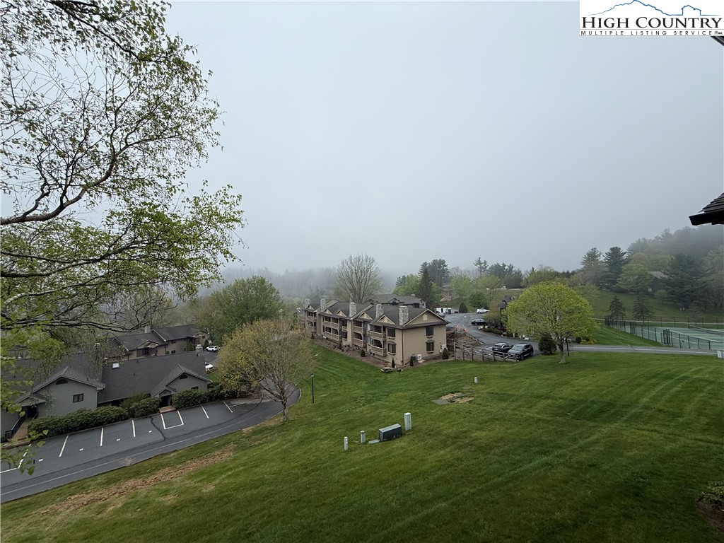 908 Chetola Lake Drive 303 Wren