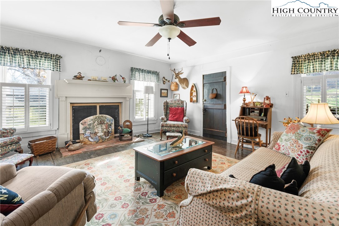 401 Old Field Creek Road