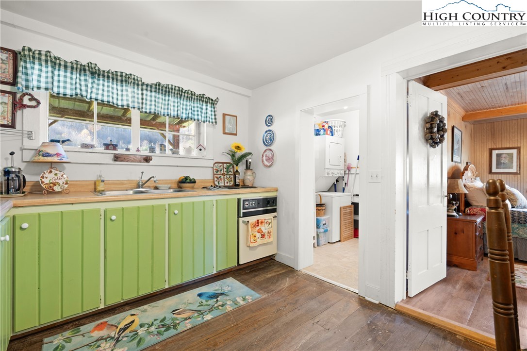 401 Old Field Creek Road