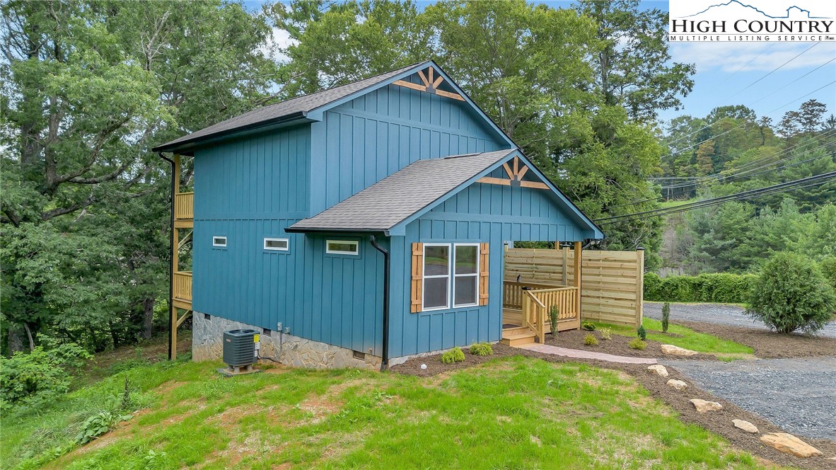 179 Whitethorne Lane