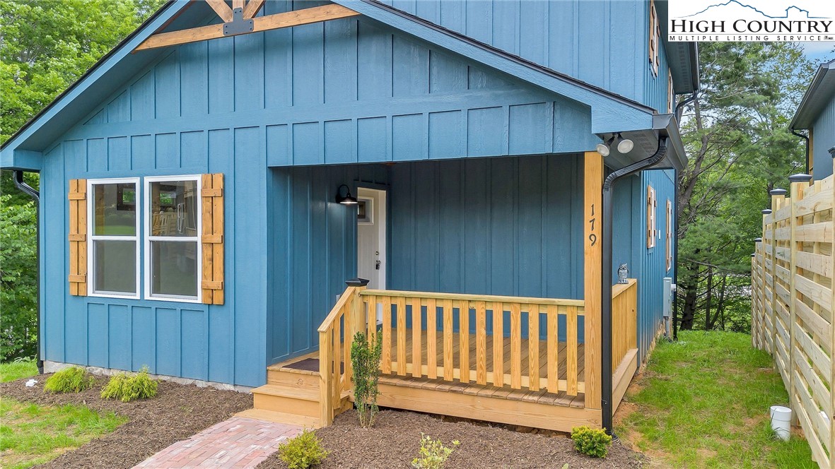 179 Whitethorne Lane