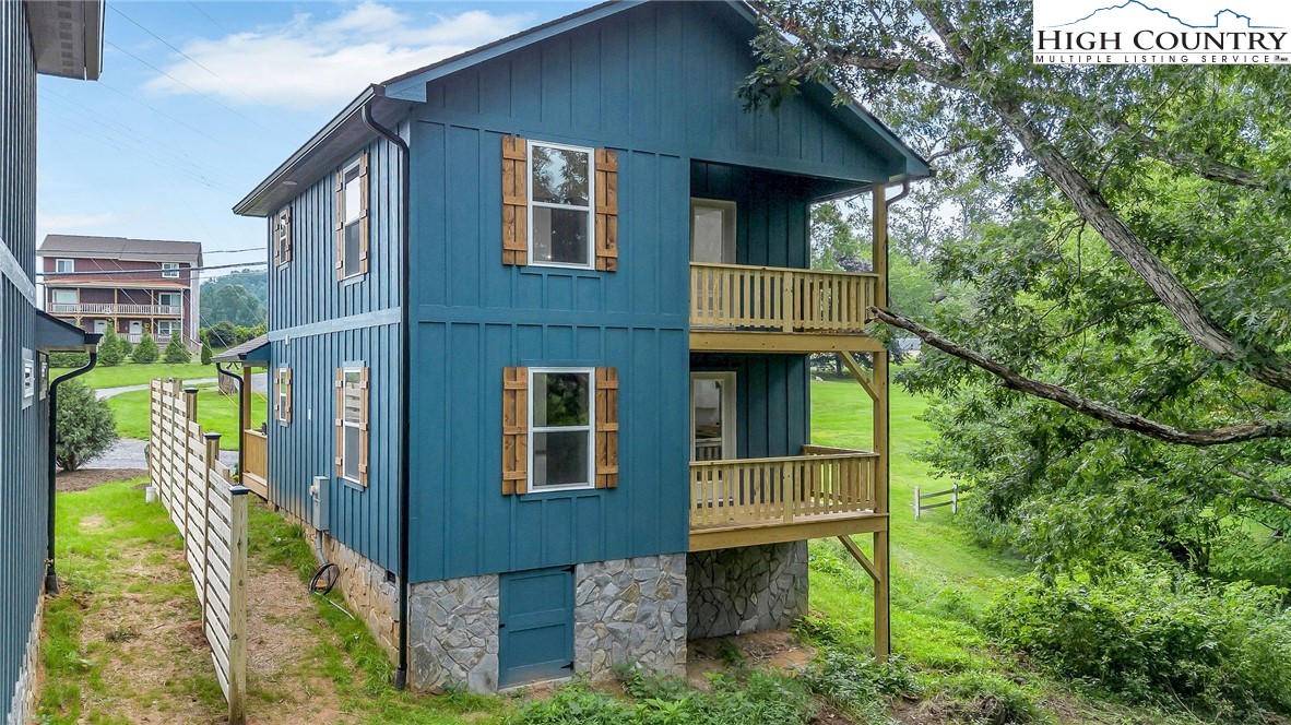 179 Whitethorne Lane