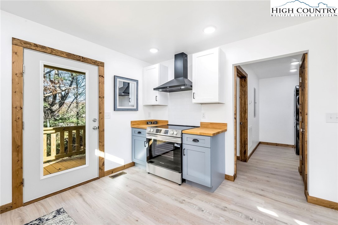 179 Whitethorne Lane