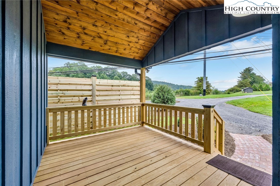 179 Whitethorne Lane