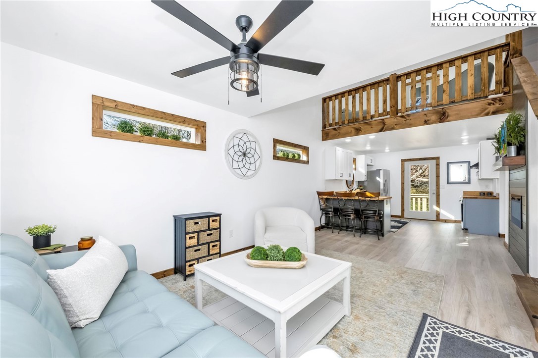 179 Whitethorne Lane