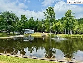 616 Dogwood Circle