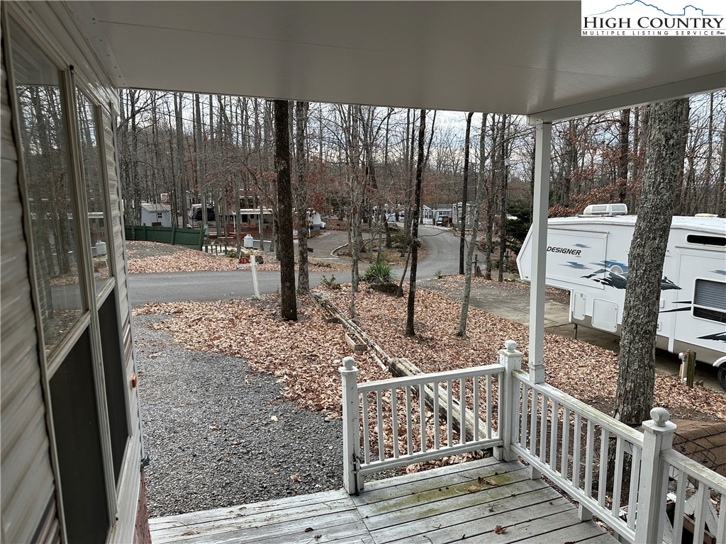 616 Dogwood Circle