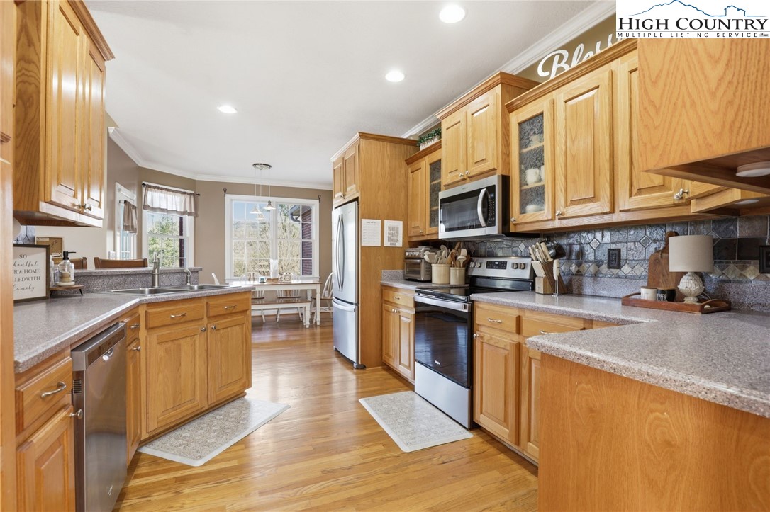 362 Mountain Shadows Drive