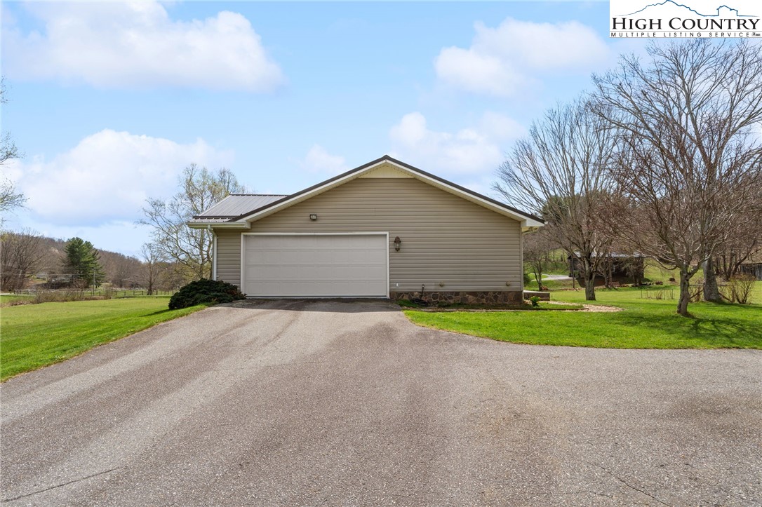 883 Bald Mountain Road