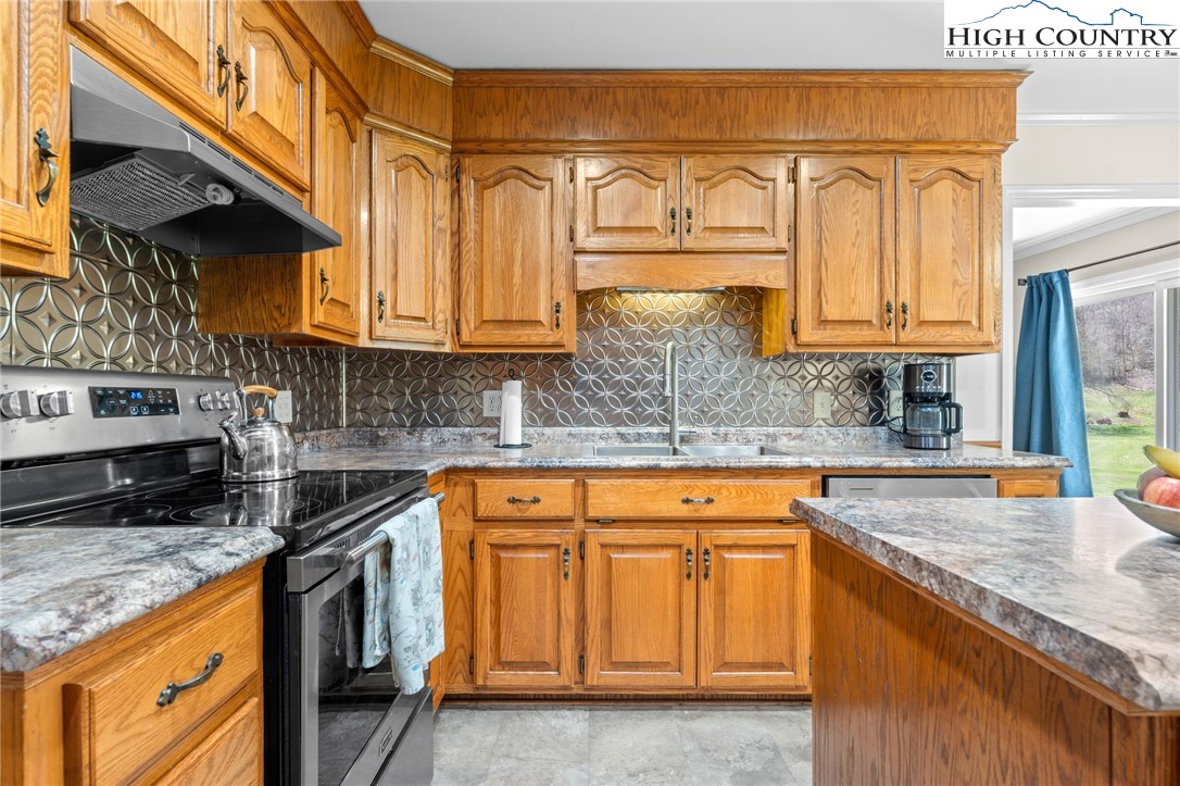 883 Bald Mountain Road