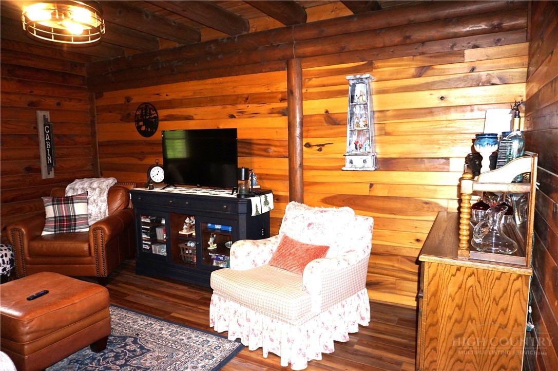 557 White Pine Road