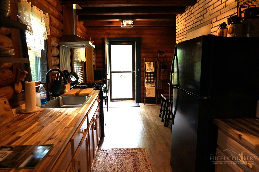 557 White Pine Road