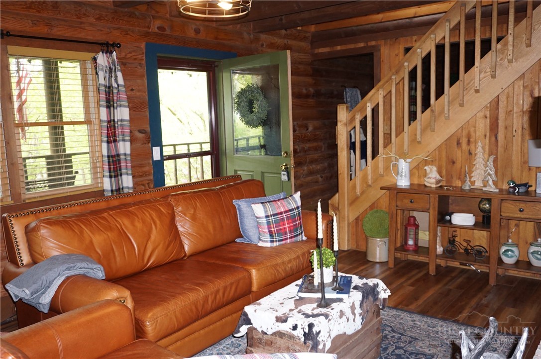 557 White Pine Road