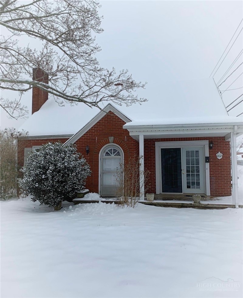 202 Academy Street