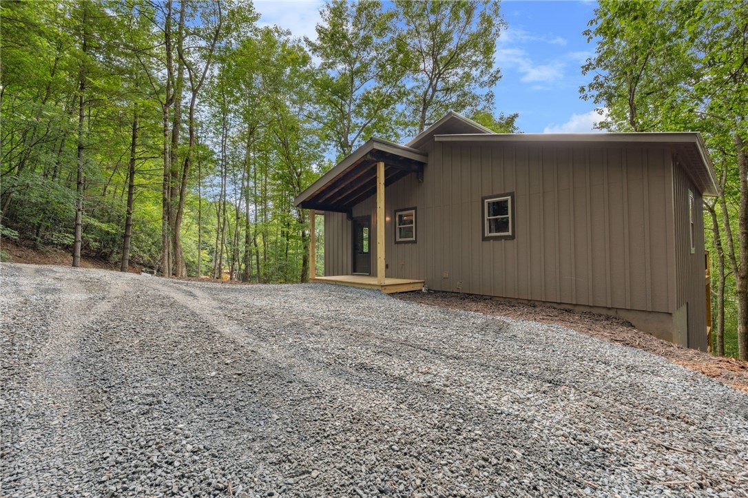 363 Switchback Lane