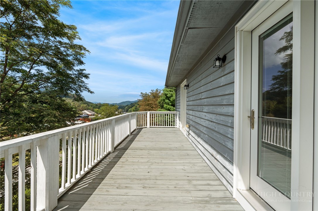 76 Walter Ridge Road